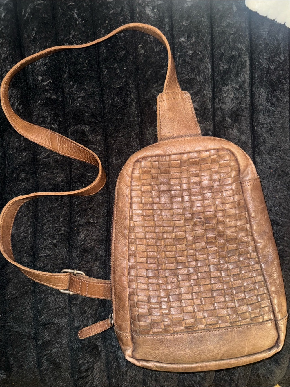 Valenca Holland Brown Woven Leather Sling Crossbody Bag Boho Vintage Y2K